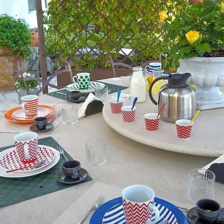 Bella Bed & Breakfast 4*