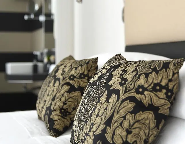 Bella Bed & Breakfast 4*