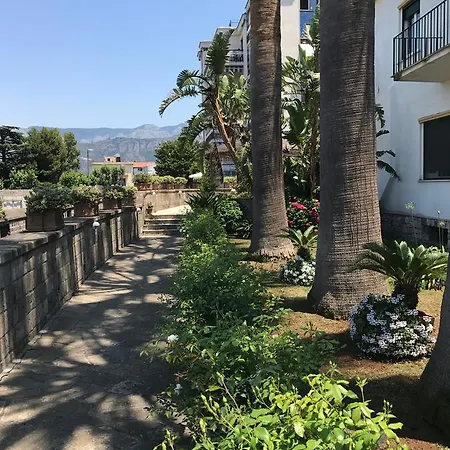 Bed & Breakfast Bella